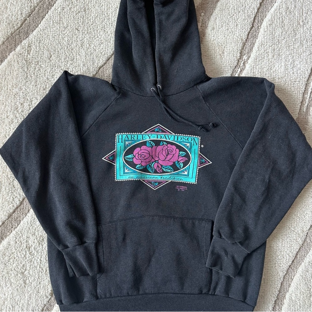 Vintage Harley-Davidson Black Hoodie with Floral Design